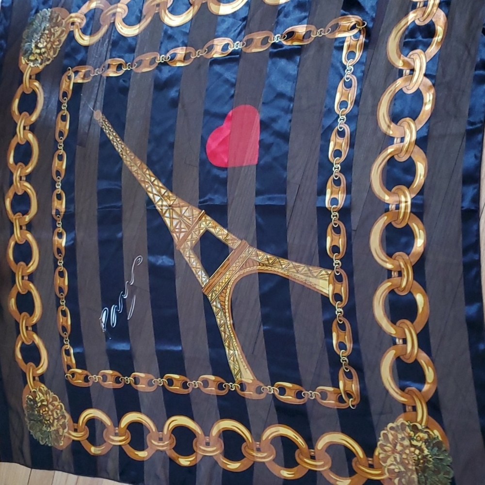 Angelique in Paris x large scarf